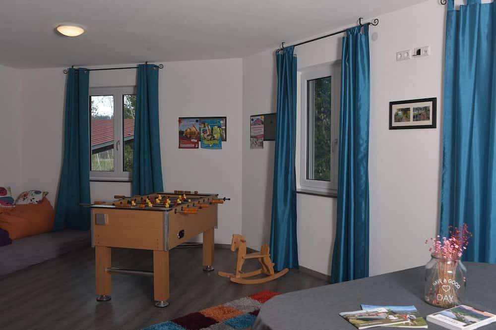 Ganze Wohnung, 1-Zimmer-Apartment \"Am Bächle\" - Ferienhof Hopfgärtle Müller in Bodnegg, Region Bodensee-Oberschwaben