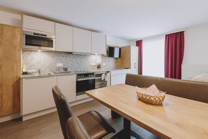 Ferielejlighed for 5 personer, med have og sauna i Zell am See