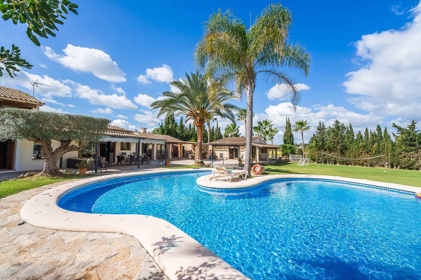 Finca "Vela" bei Muro für 8 Personen mit wunderschönem Garten und Pool in Muro, Mallorca Norden