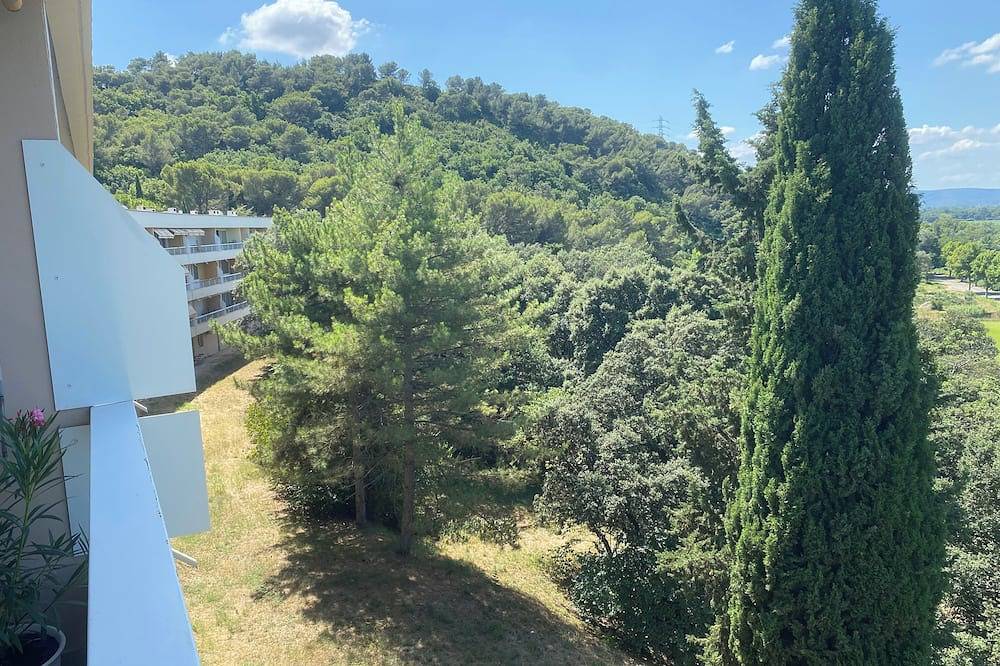 Apartamento entero, Fully renovated T4 apartment in gated community in Mondragon, Vaucluse