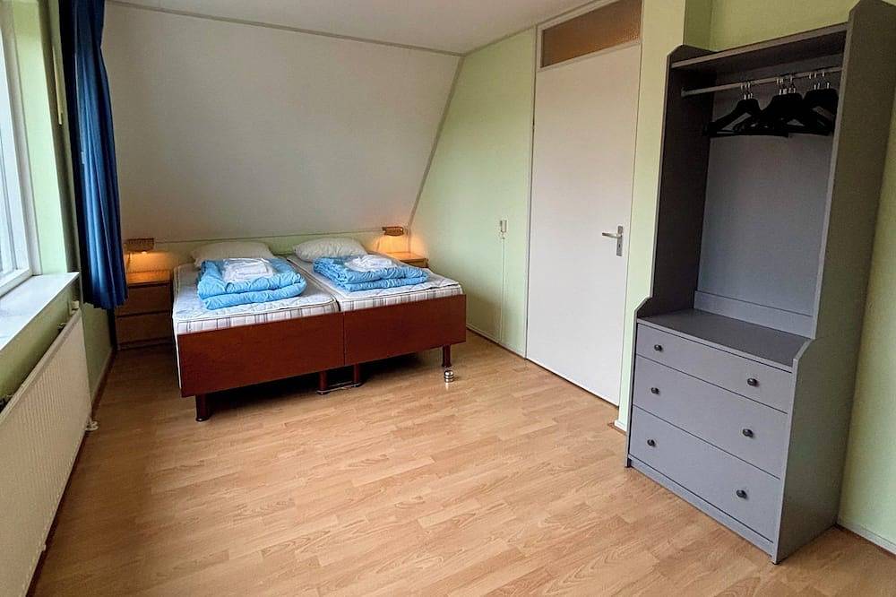 Geräumiges Landhaus mit Whirlpool und großem Garten - perfekt zum Entspannen in Drenthe
