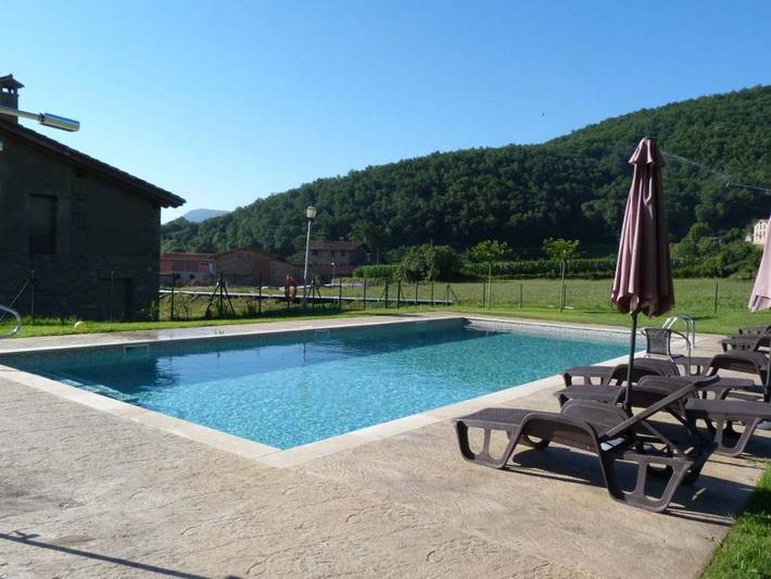 Casa rural para 2 personas, con Balcón y Terraza además de Jardín y Piscina en Vall de Bas - 4
