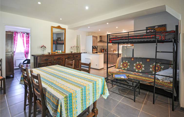 Gîte pour 6 personnes, avec terrasse, animaux acceptés à Six-Fours-les-Plages - 3