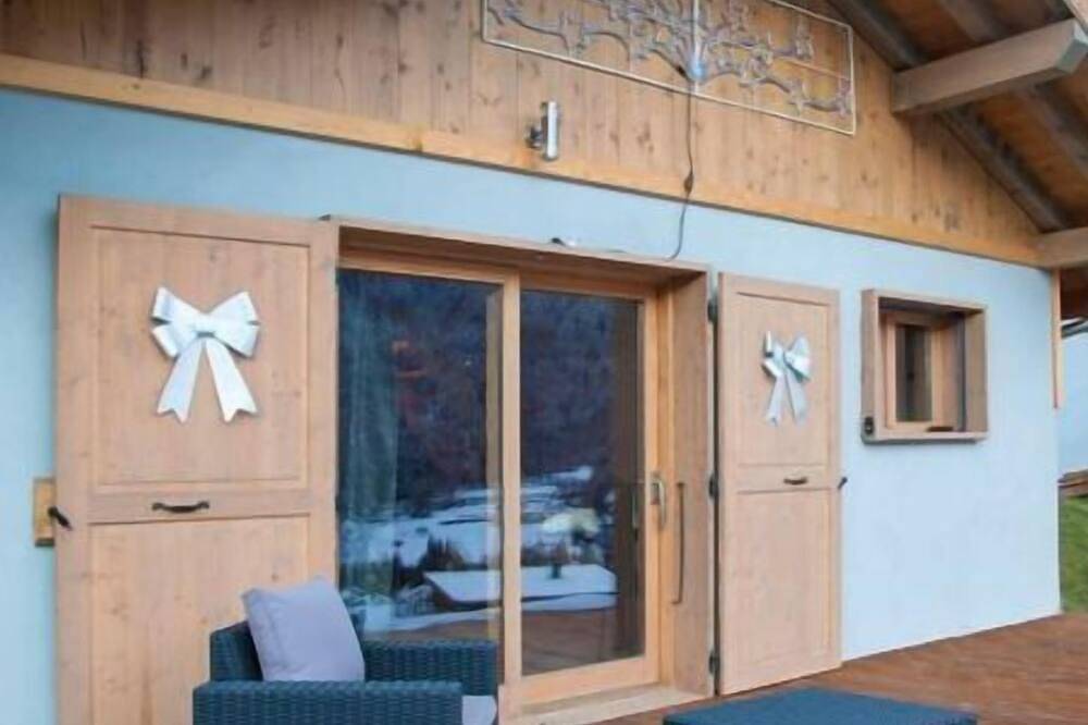 Chalet à la montagne, sauna, plafond étoilé aux pied des 3 vallées et Paradiski. in Bozel, Massif de la Vanoise