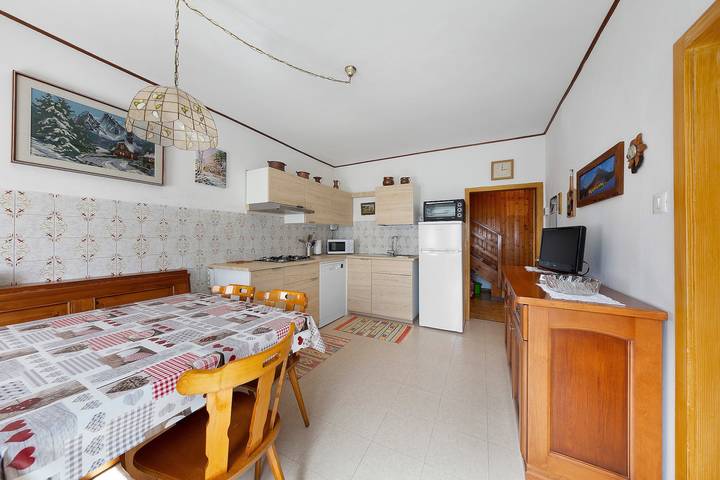 Casa Carmen in Vinigo: Mountain View, Private Terrace & Wi-Fi in Vodo di Cadore, Eastern Dolomites