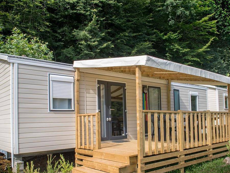 Camping Château du Gibanel - Sea Green By Sunêlia - Mobile home 6 persons - Cottage Privilège - 3 bedrooms 2 bathrooms 6/8 pers in Saint-Martial-Entraygues, Tulle region