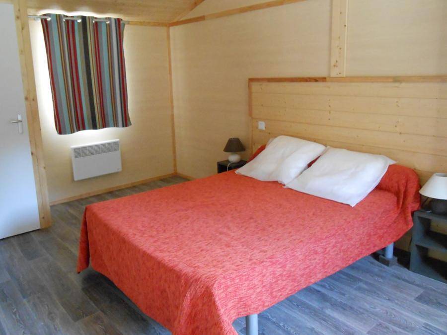 Camping Municipal de Justin - Chalet 4 personas - Chalet Detente Pmr max 4 personas in Die, Parc naturel régional du Vercors