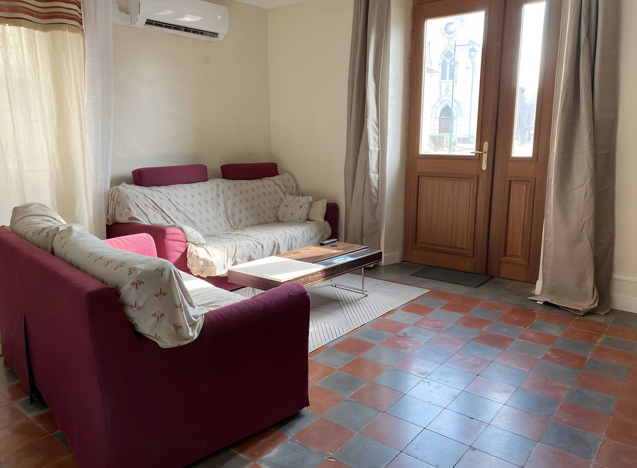 Maison de vacances « La Maison De Germaine » avec terrasse privée et climatisation in Rayssac, Région de Lacaune