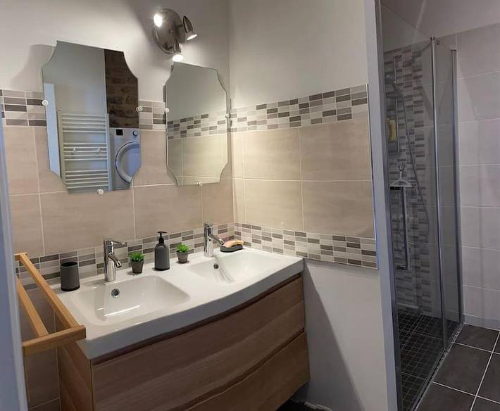 Location de vacances pour 6 personnes, avec jardin et vue, adapté aux familles à Pellegrue - 3