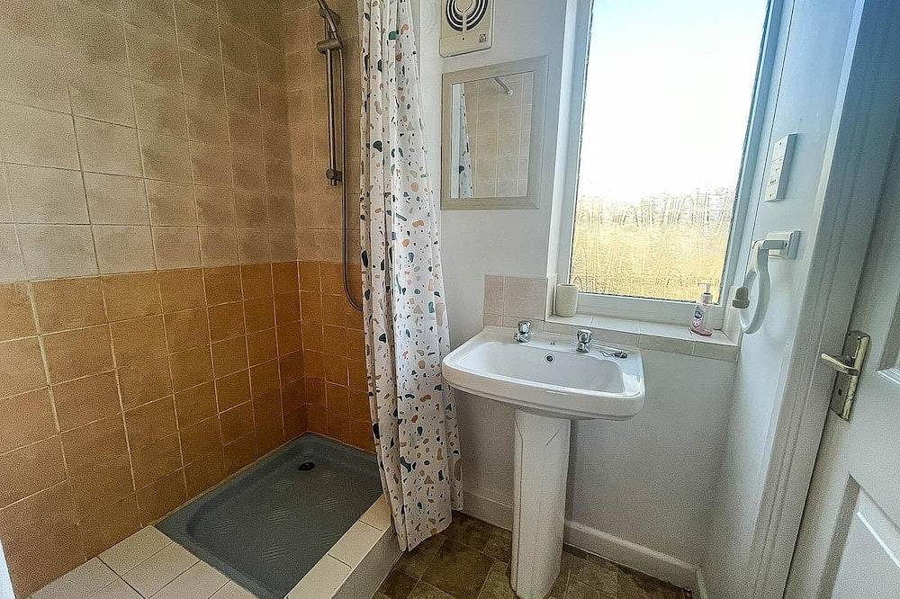 Seaside holiday cottage by the beach in beautiful Hemsby, Norfolk in Hemsby, Great Yarmouth
