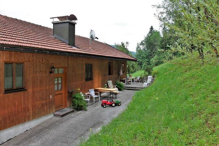 Ferienwohnung für 4 Personen, mit Terrasse in Wackersberg - 2