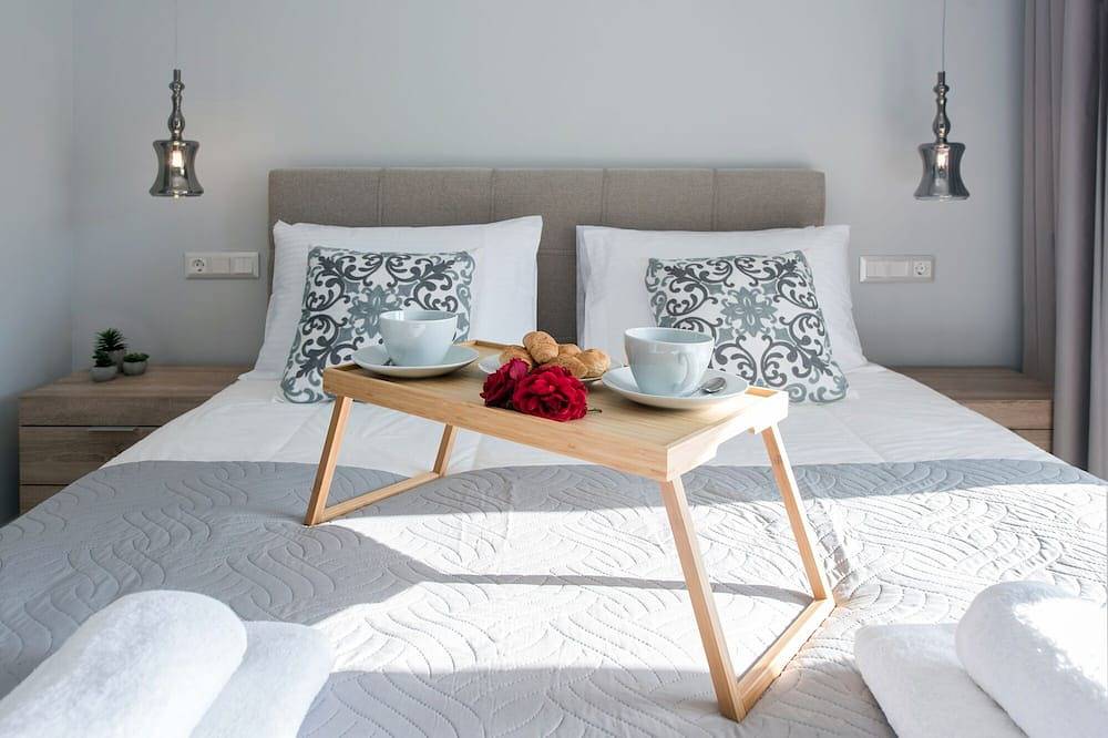 Entire apartment, Elegant two-bedroom apartment in Kassiopi in Kassiopi, Corfu