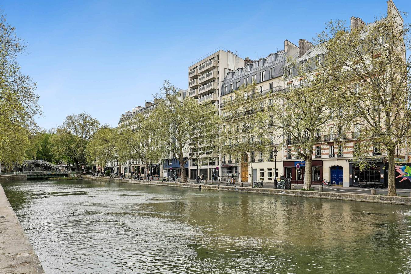 Ganze Wohnung, Stunning flat  2 bedrooms sleeps 6  Canal Saint-Martin in 10e Arrondissement, Paris