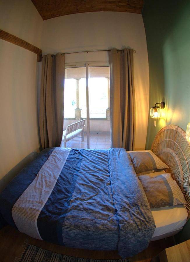 Gîte pour 4 personnes, avec terrasse et vue à Charleval - 3