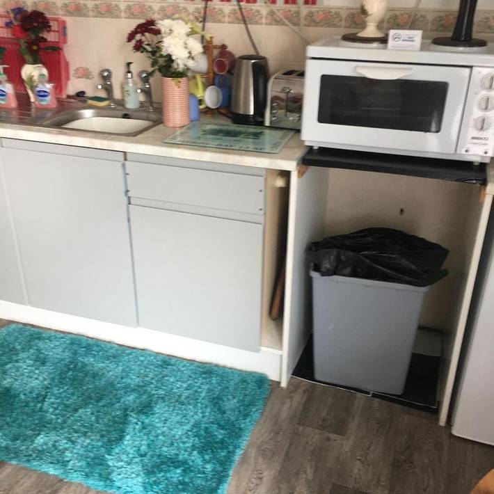 Chalet for 3 people, with sauna and pool as well as garden and view, with pets in Dartmouth