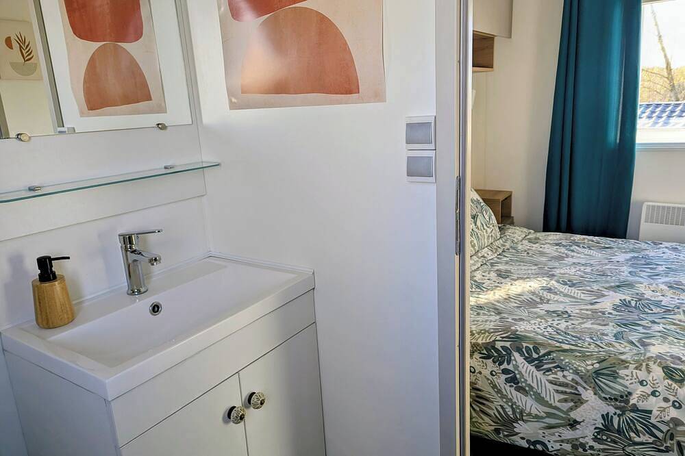 Mobil home climatisé, aménagé et spacieux 6/8 personnes in Saint-Papoul, Région de Carcassonne