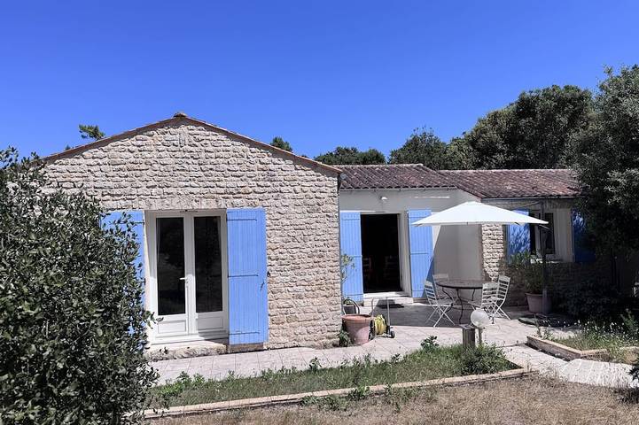 Location de vacances pour 8 personnes, avec Terrasse et Jardin dans Plage des Huttes