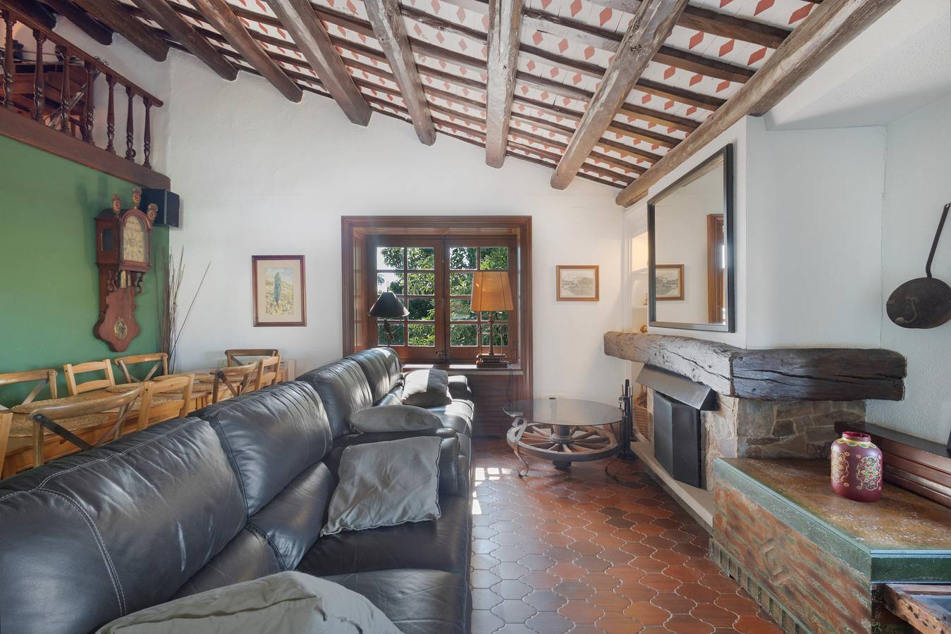 Villa 'Juli' con vistas a la montaña, Wi-Fi y aire acondicionado in Pineda de Mar, Costa del Maresme