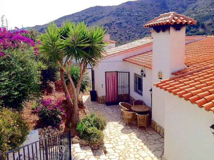 Casa rural para 6 personas, con Balcón y Terraza además de Jardín y Piscina en Jalón - 2