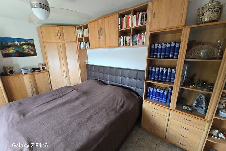 Ganze Wohnung, Ferienwohnung mit Seeblick     https://youtu.be/Rg_Jzai4b4o?si=pk382Quqlqc04Np3 in Alt-Wetter, Wetter (Ruhr)