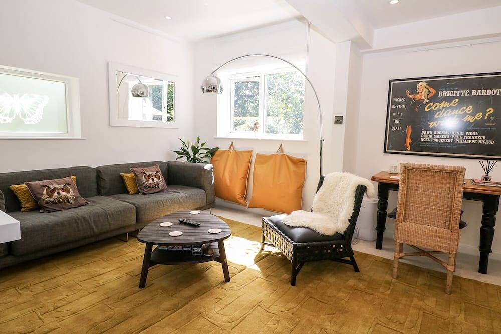 Kub House, luxury holiday cottage in Wigginton, Hertfordshire in Wigginton, Hertfordshire