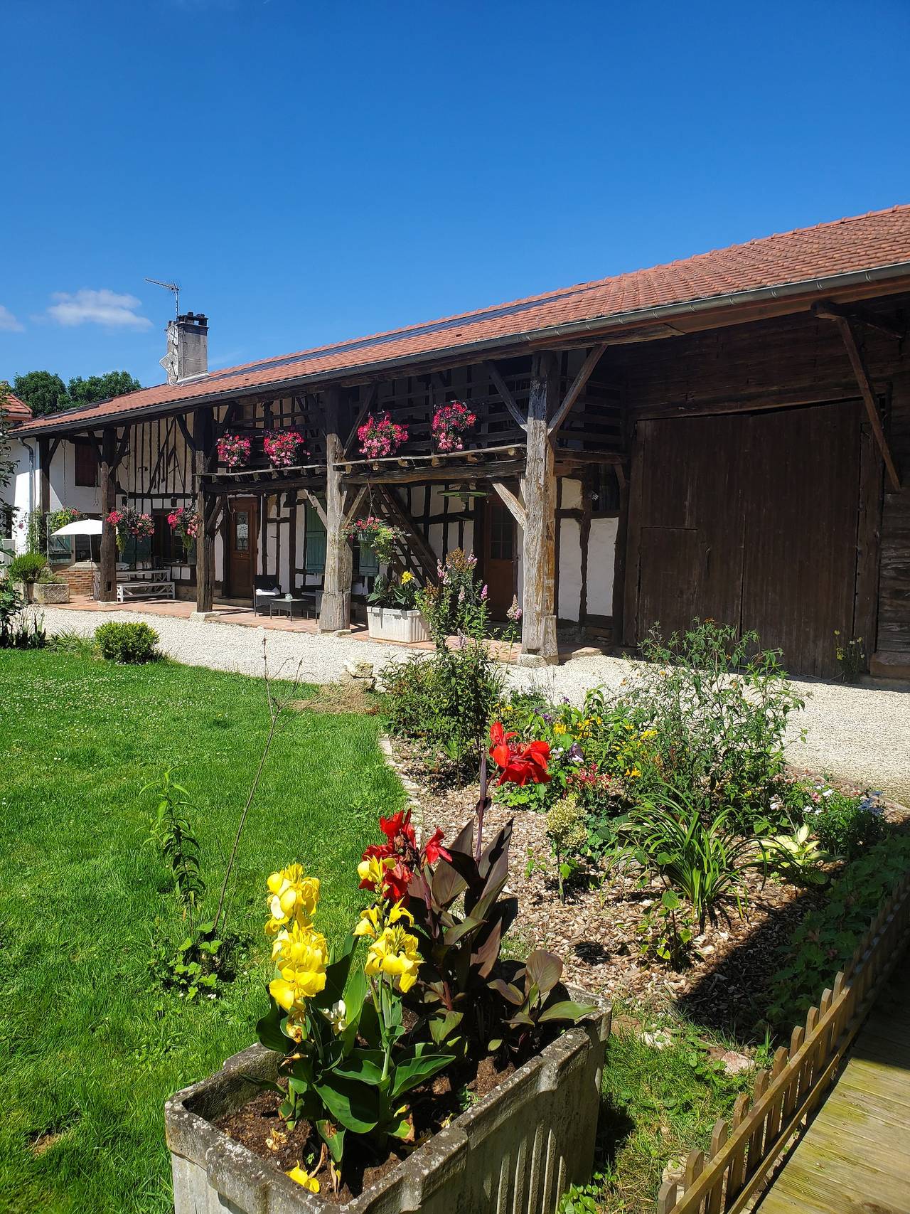 La Varnière - chambres d'hôte avec cuisine commune - Chambre double avec salle d'eau privative in Montier-en-Der, Haute-Marne