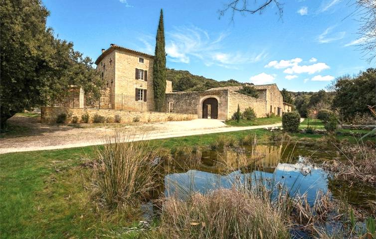 Maison de vacances pour 13 personnes, avec terrasse ainsi que jardin et piscine