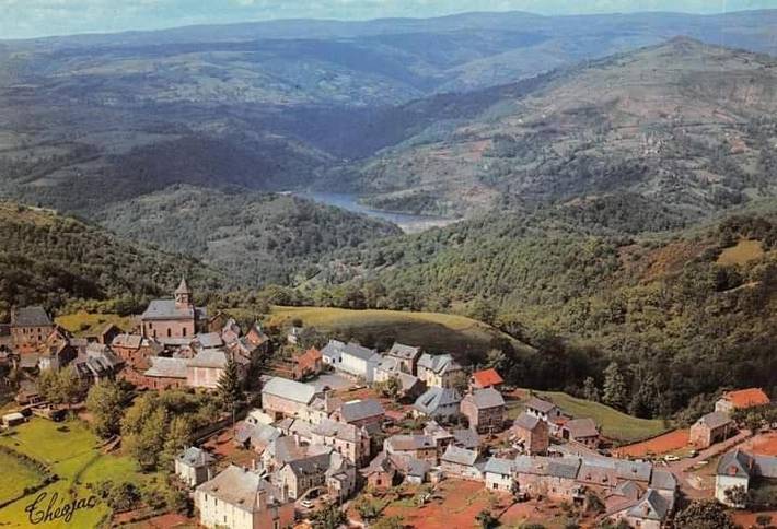 Hôtel pour 2 personnes, avec vue ainsi que jardin et terrasse à Lassouts