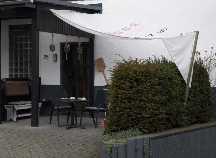Ferienwohnung für 3 Personen in Ettringen - 4