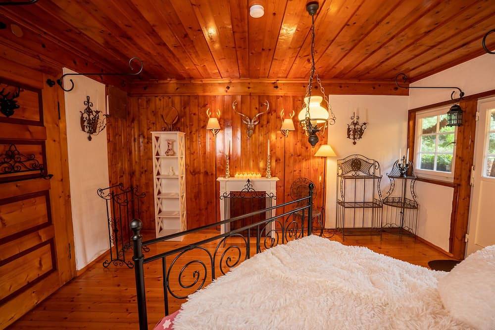 Schwarzwaldhaus Wolftal – Historisches Jagdanwesen, Park und Wildbach im Schwarzwald in Bad Rippoldsau-Schapbach, Mittlerer Schwarzwald