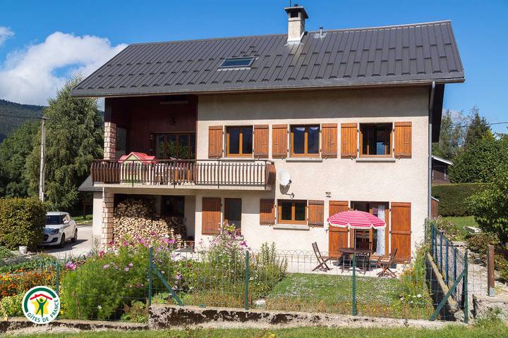 Casa de huéspedes para 4 personas, con jardín además de terraza y vistas, Se admiten mascotas - 1