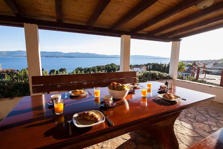 Ferienhaus für 6 Personen, mit Balkon/Terrasse in Bol
