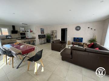 Gîte pour 4 personnes, avec jardin à Sahorre