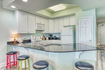 Vacation Apartment for 4 Guests in Gulf Shores, Alabama Gulf Coast, Picture 3