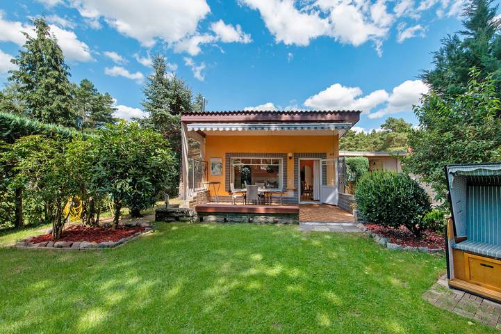 Ferienhaus für 4 Personen, mit Seeblick und Garten in Mecklenburg-Vorpommern
