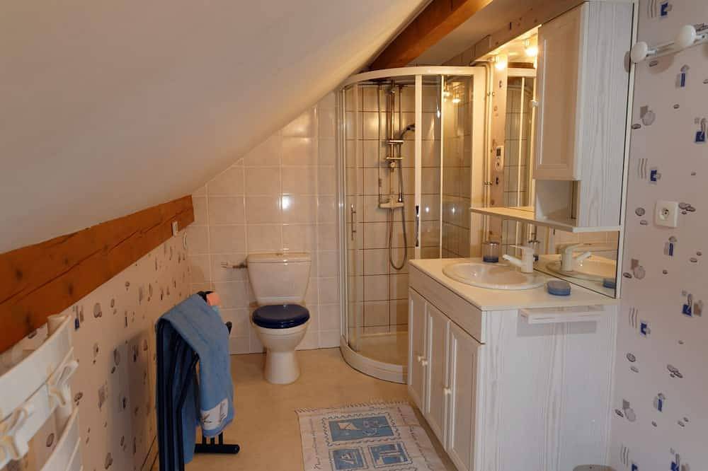 Apartamento entero, Amplio apartamento para 5 personas a las puertas de Aravis. in Thônes, Región de Annecy