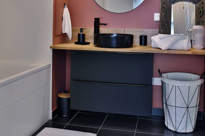 Location de vacances pour 4 personnes, avec balcon, animaux acceptés à Saint-Ouen