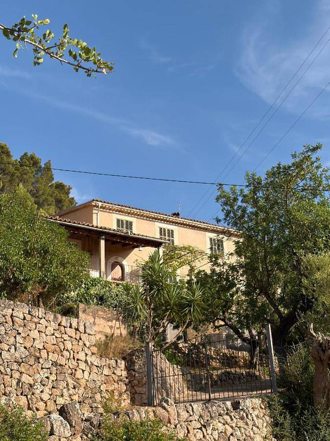 Ferienhaus für 6 Personen, mit Balkon und Terrasse sowie Garten und Ausblick in Sóller