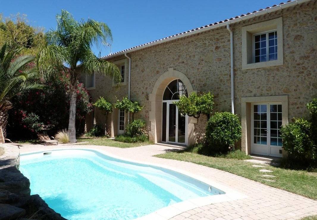Chambres d'hôtes La Soulenque, luxury B&B - Chambre Clairette in Capestang, Canal du Midi