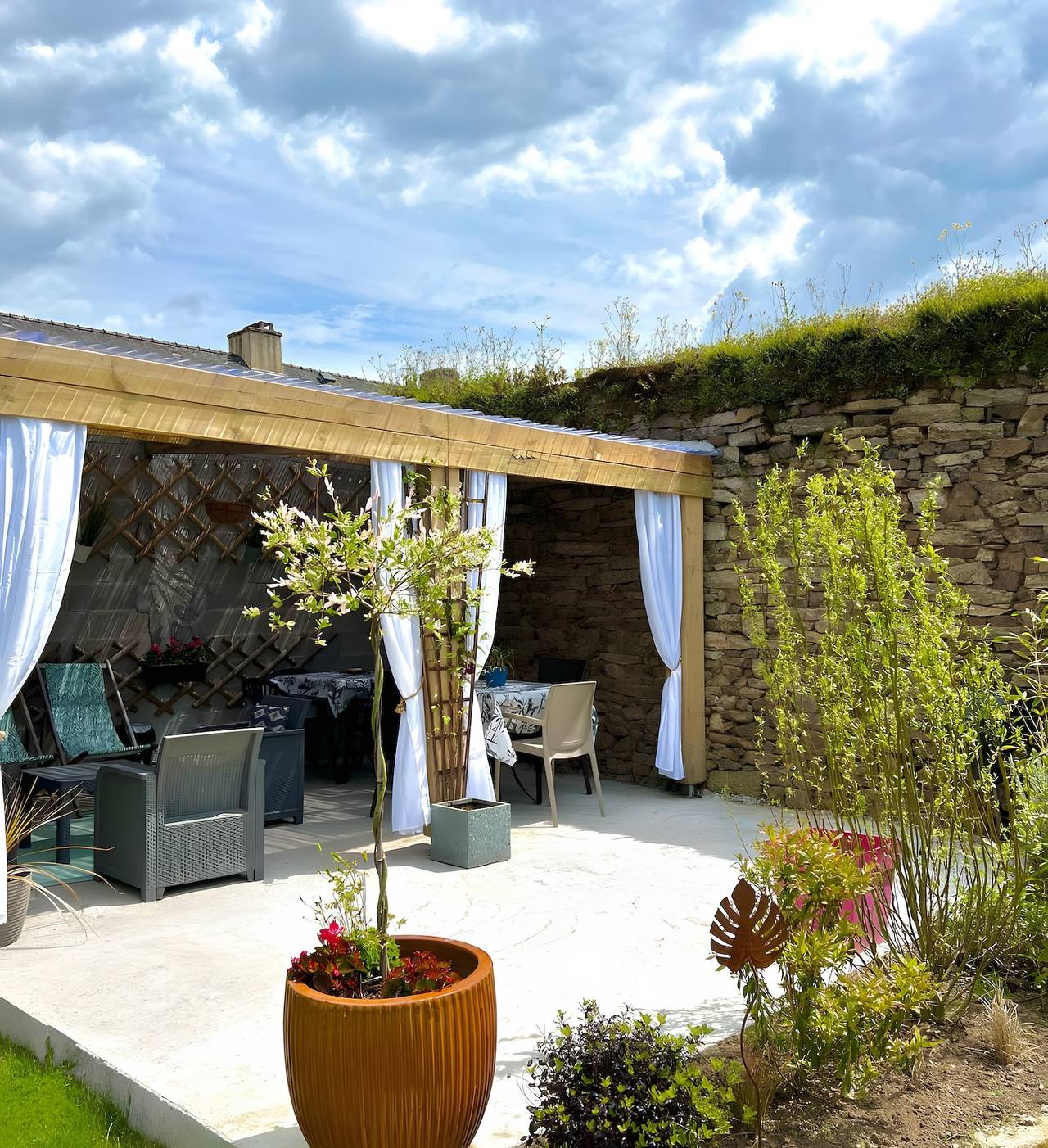Habitación Chez Michel et Michèle - Opale con terraza, jardín y cocina compartida in Calan (Francia), Region de Lorient