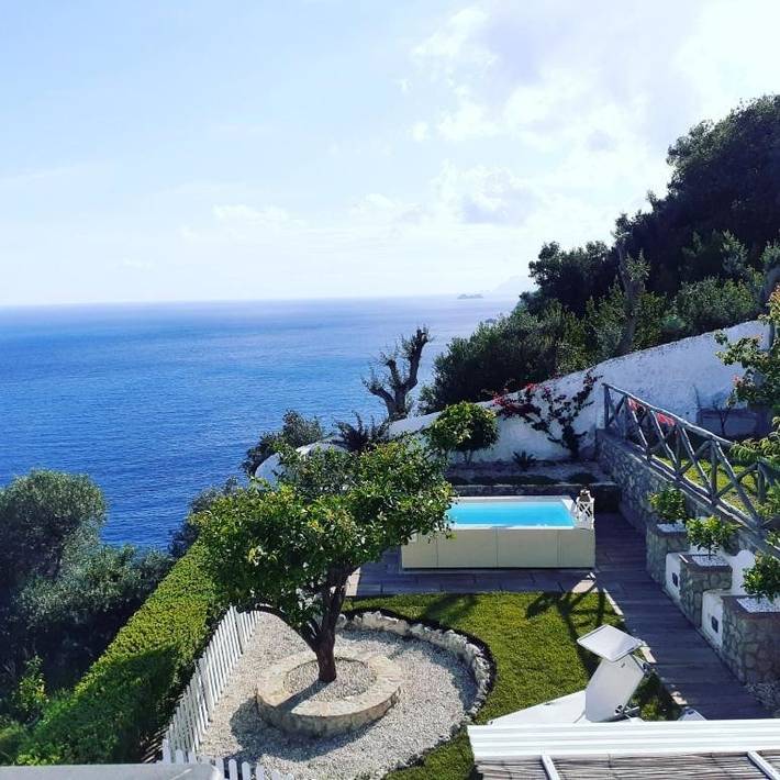 Villa per 8 persone, con panorama e giardino nonché piscina a Conca dei Marini