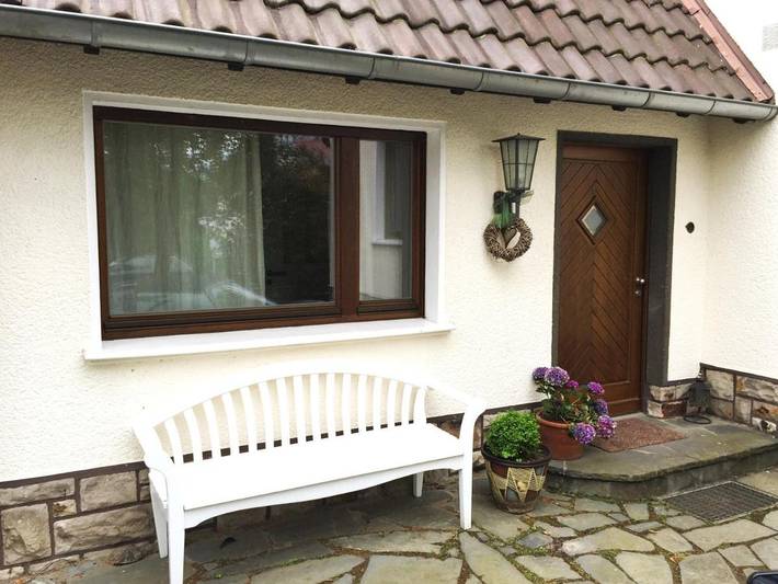 Ferienwohnung für 2 Personen, mit Balkon und Terrasse sowie Garten in Hennef - 2