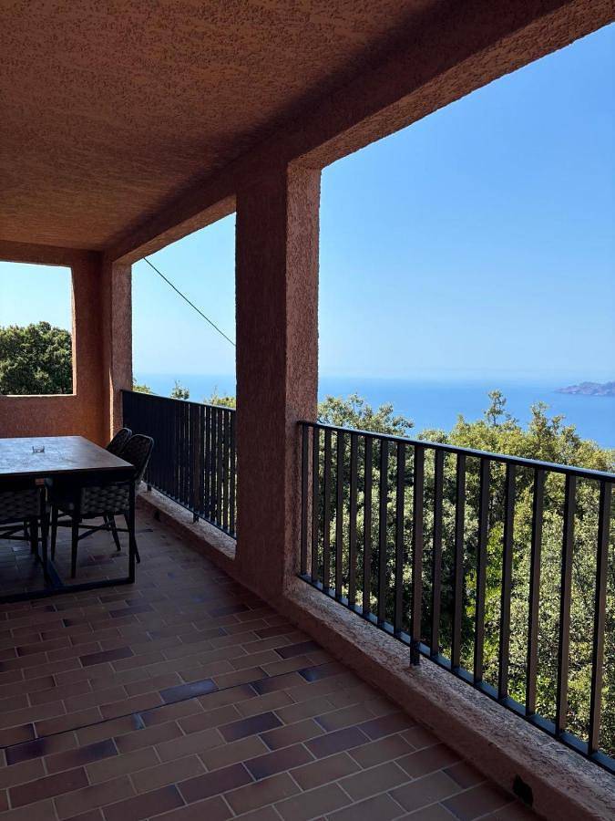 Appartement entier, Appartement spacieux avec vue mer in Piana, Région d'Ajaccio