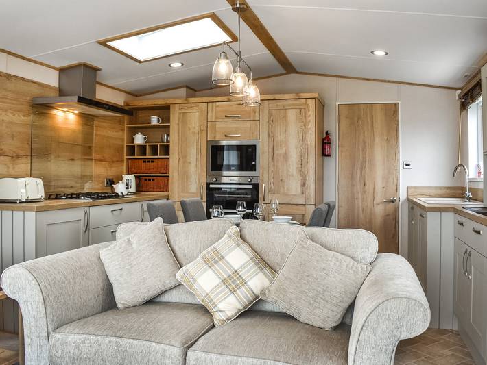 Log cabin for 4 people, with garden, with pets in Lancaster (District)