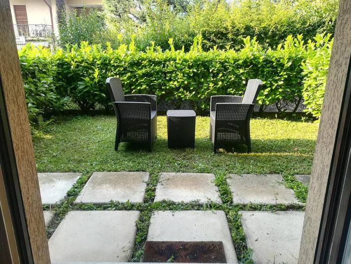 Appartement de vacances pour 3 personnes, avec vue ainsi que terrasse et jardin