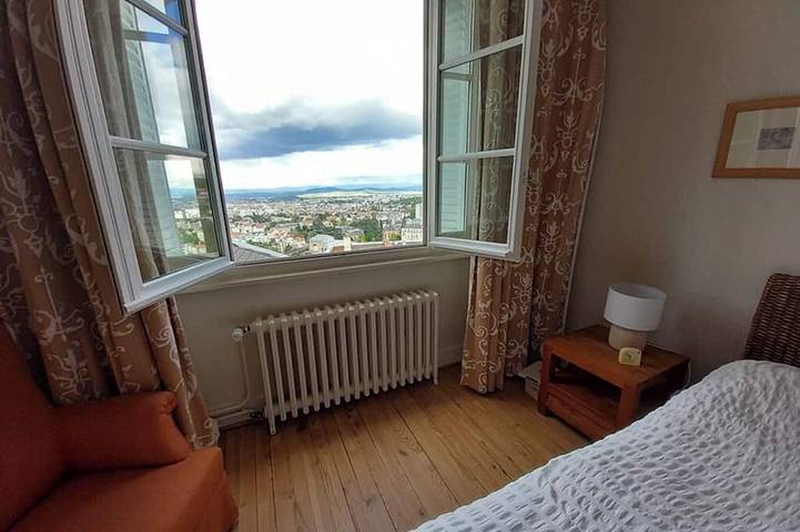 Location de vacances pour 5 personnes, avec terrasse à Royat - 2
