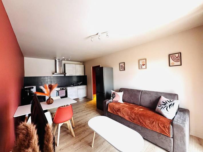 Gîte pour 4 personnes, avec Balcon ainsi que Terrasse et Vue à Bellegarde-sur-Valserine - 2