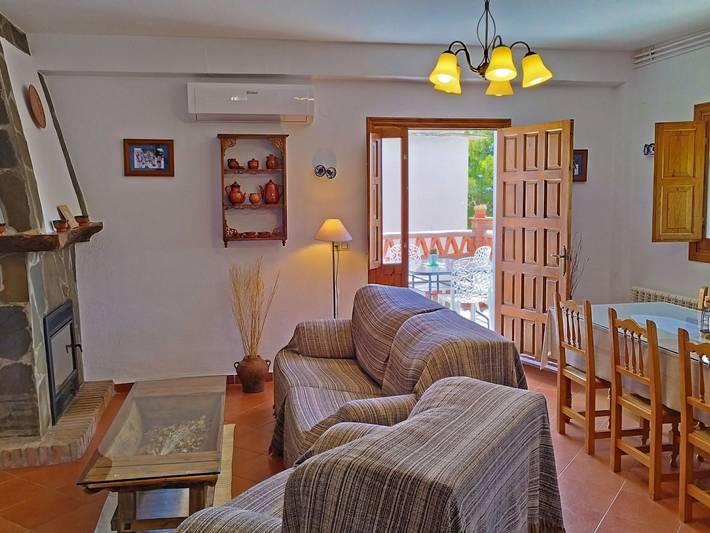 Chalet para 8 personas, con Balcón y Terraza además de Jardín y Piscina en Alpujarras - 4