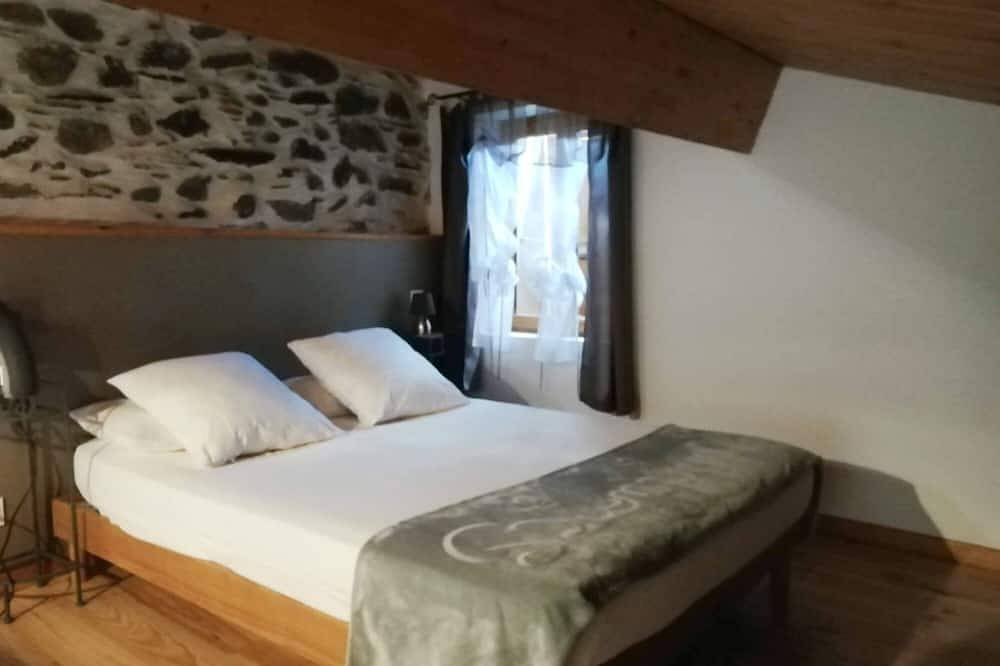 Casa de vacaciones 'Chez Laetitia' con terraza privada y Wi-Fi in Campôme, Parque Natural Regional de los Pirineos Catalanes