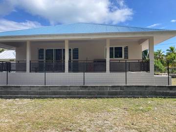 Gîte pour 3 personnes, avec terrasse ainsi que jardin et vue dans Tikehau